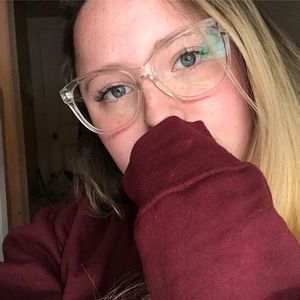 Meet your Posher, Kaitlynn